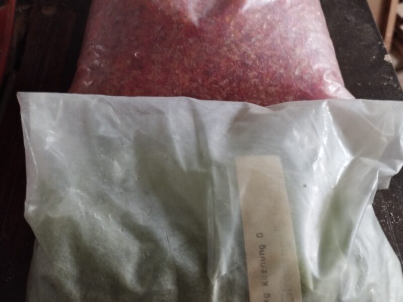 Vente émaux de couleur pour soufflage du verre, roues de taille...