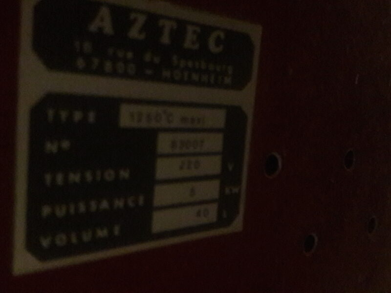 Four + table + prog West