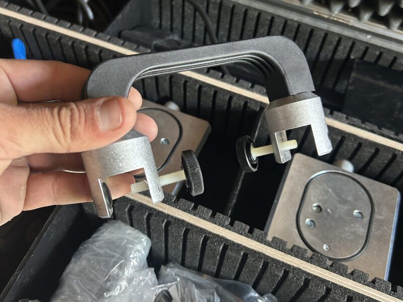 Vends lot set collage UV - set découpe verre épais - Lampe UV 1.10m - pistolet pyrosil