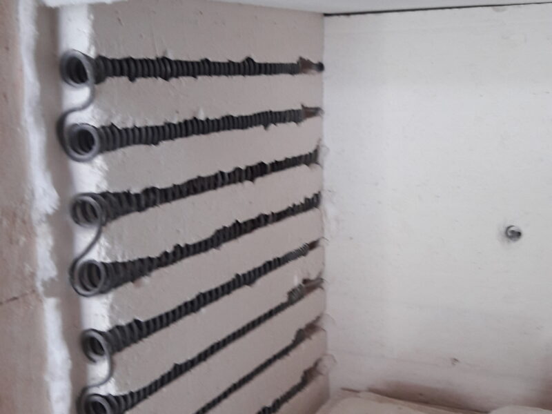 Four + table + prog West