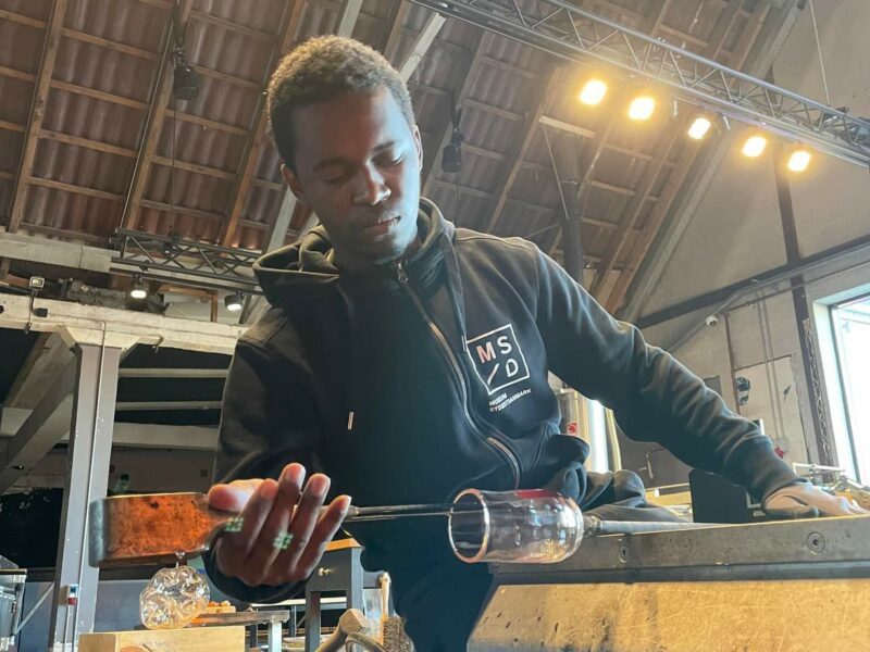 Assistant Souffleur à la canne débutant - intermédiaire