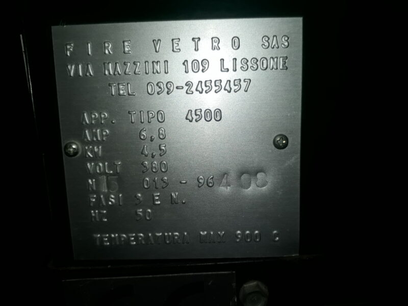 Four électrique pour fusing