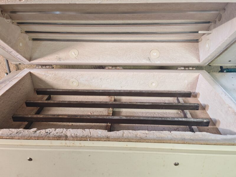 Four pour fusing thermoformage, stock de verres et autres