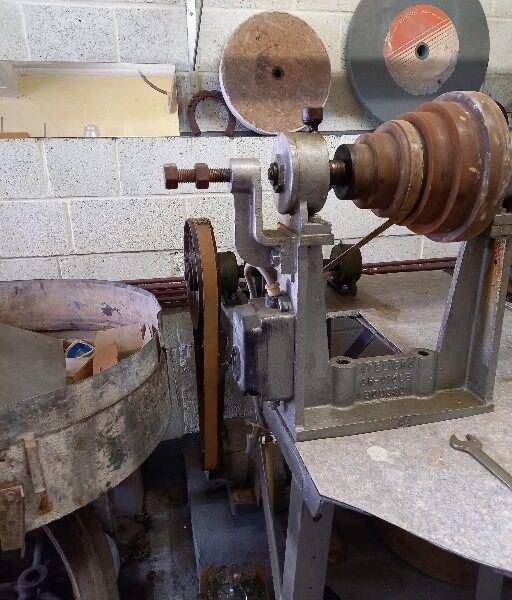 2 machines de taille