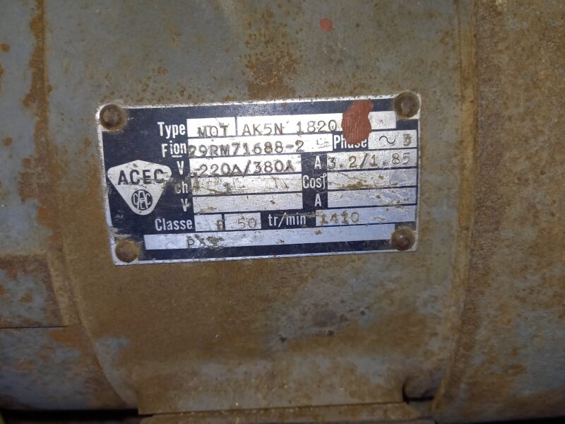 2 machines de taille